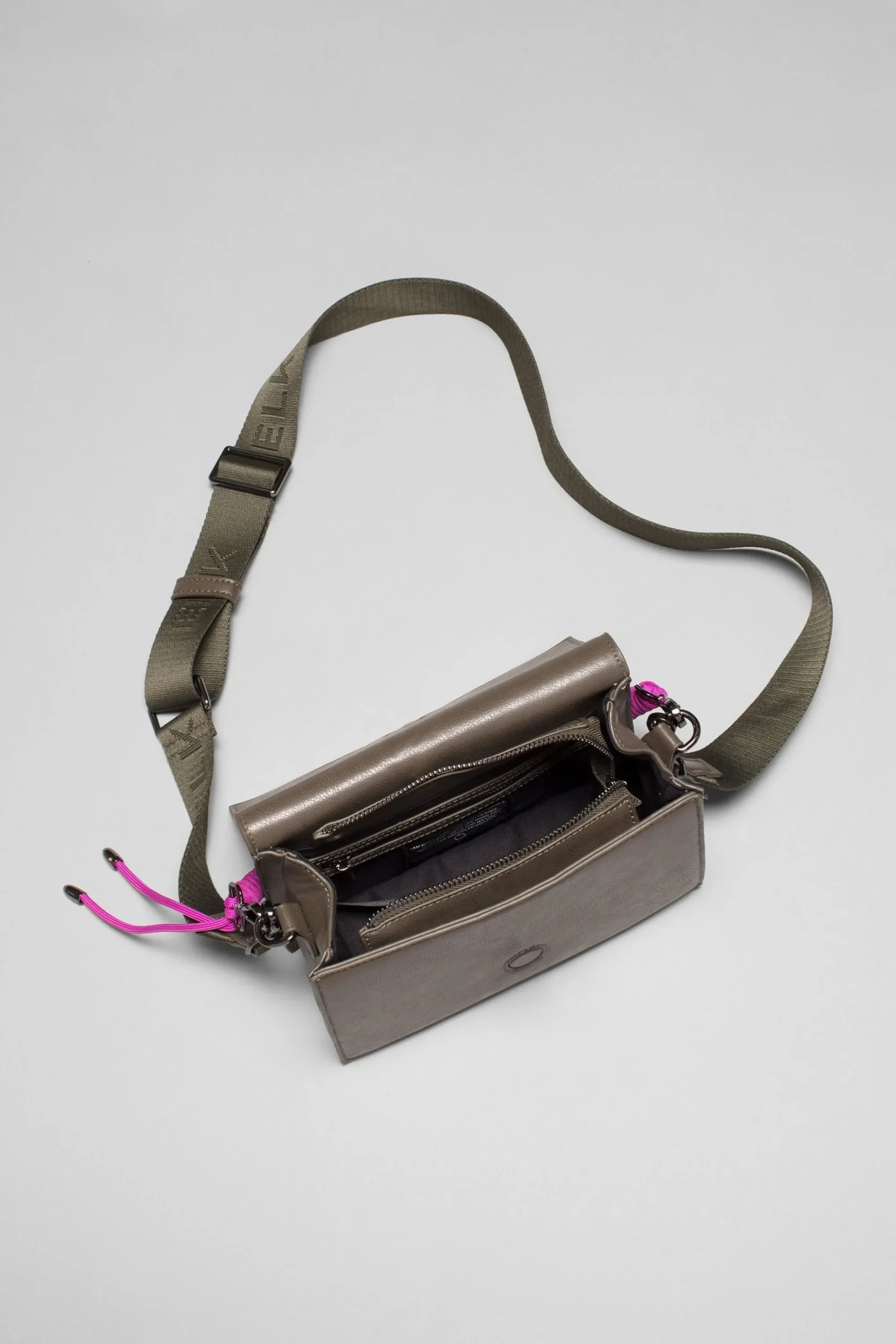 Johto Bag|ELK Hot
