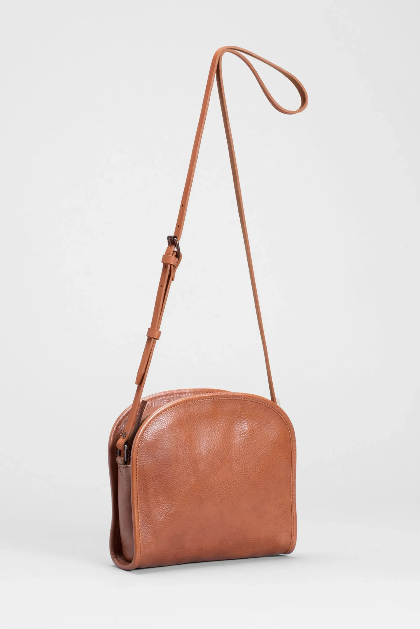 Kurva Messenger Bag|ELK New