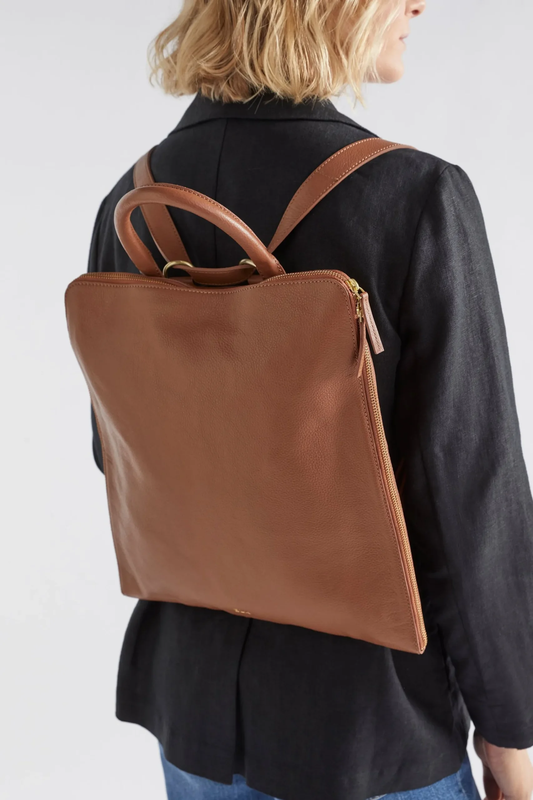 Sindal Backpack|ELK Online