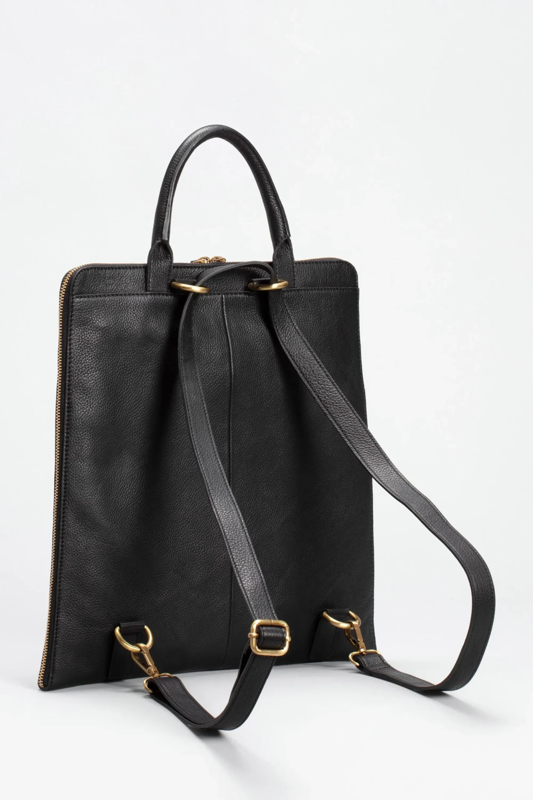 Sindal Backpack|ELK Online
