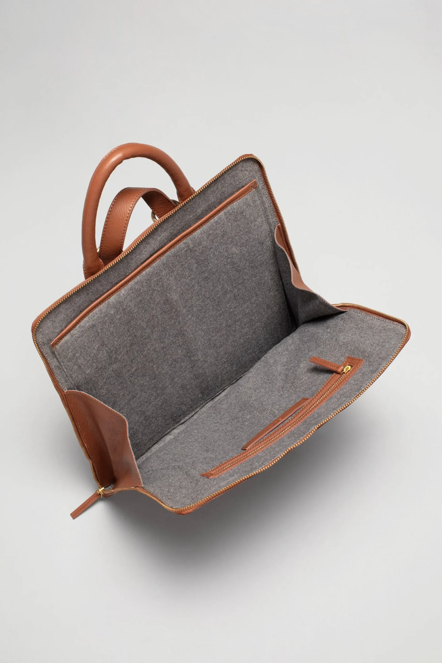Sindal Backpack|ELK Online