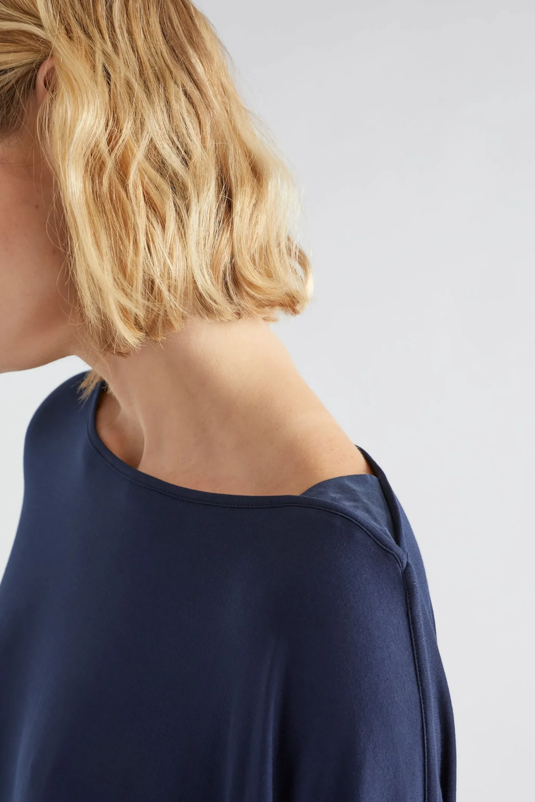 Wide Stretch Top|ELK New
